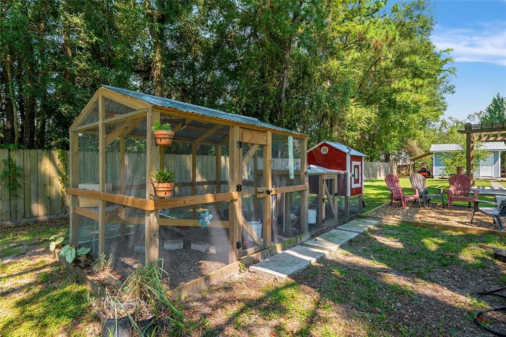 На продажу: $625,000 (5 спален, 3 ванн, 2330 Квадратных фут)