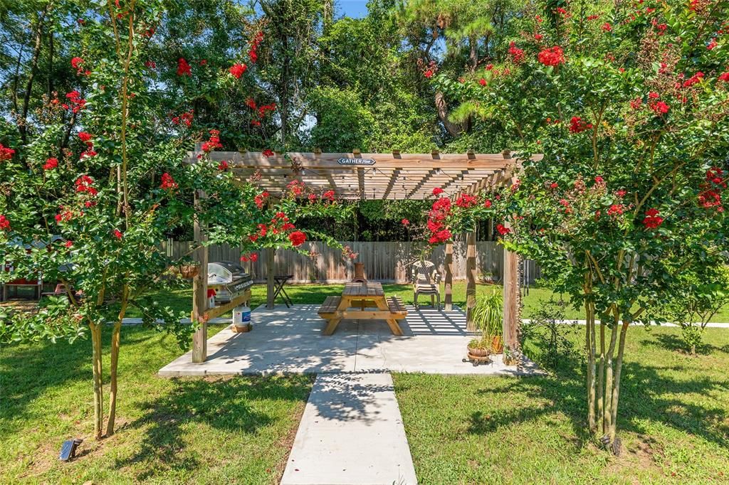 На продажу: $625,000 (5 спален, 3 ванн, 2330 Квадратных фут)