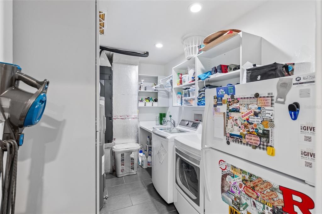 На продажу: $625,000 (5 спален, 3 ванн, 2330 Квадратных фут)