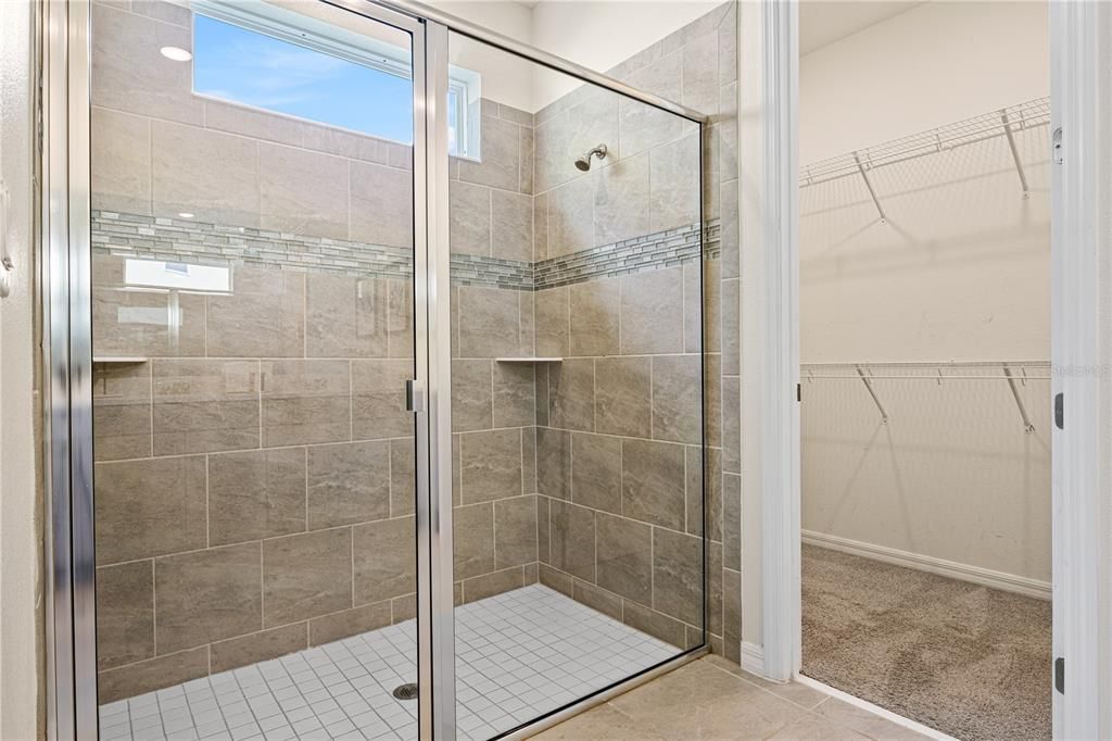 待售: $980,000 (9 贝兹, 6 浴室, 4363 平方英尺)