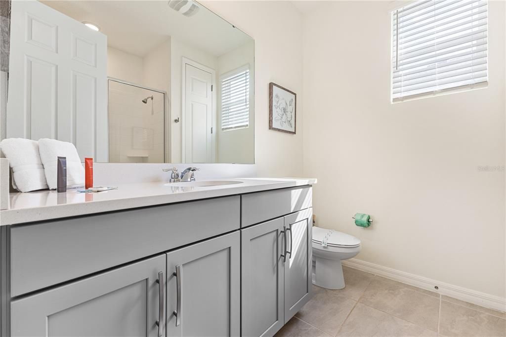 待售: $980,000 (9 贝兹, 6 浴室, 4363 平方英尺)