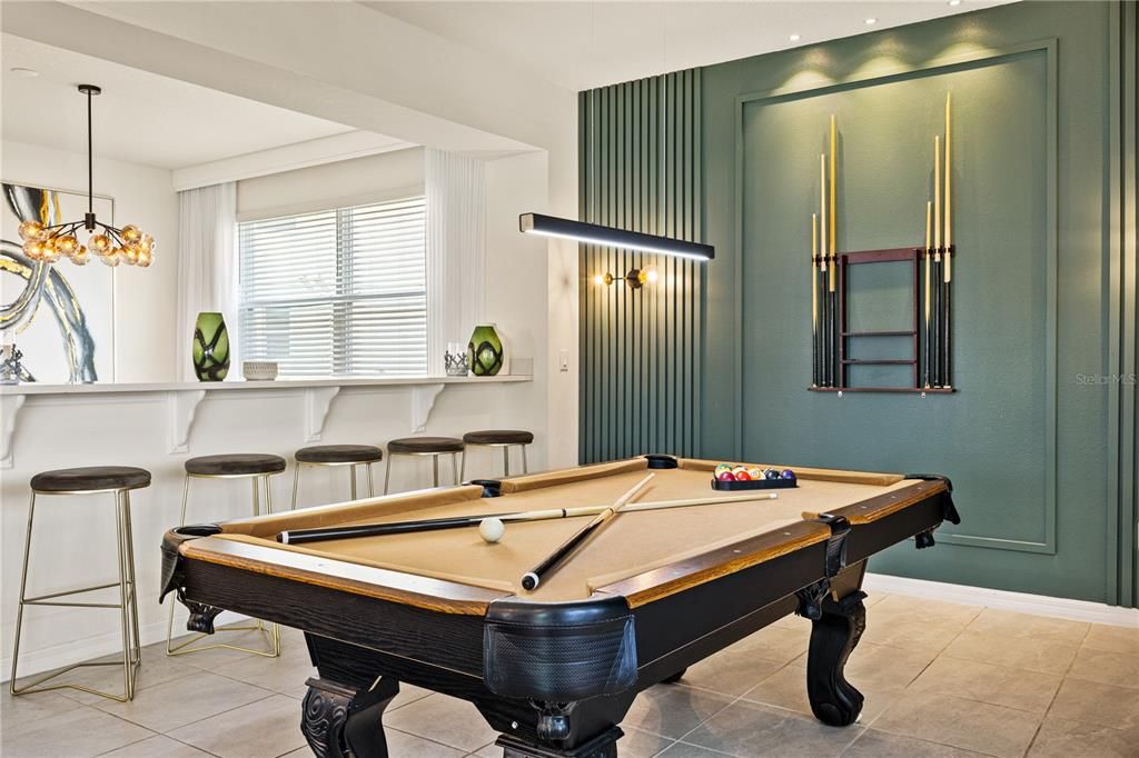 待售: $980,000 (9 贝兹, 6 浴室, 4363 平方英尺)