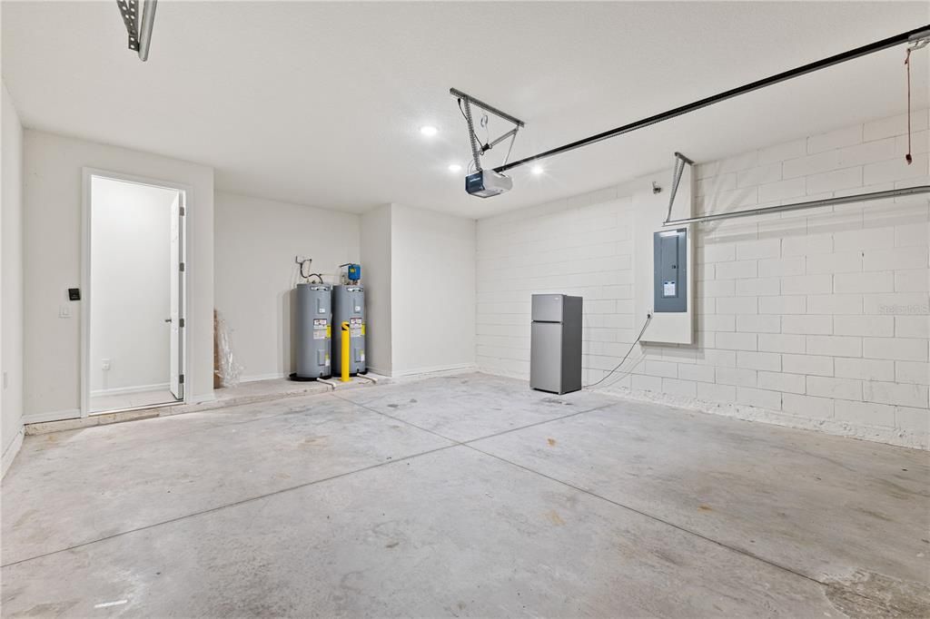 待售: $980,000 (9 贝兹, 6 浴室, 4363 平方英尺)