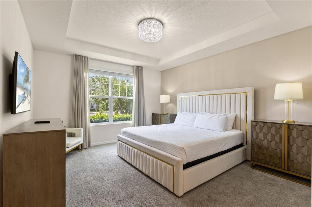 待售: $980,000 (9 贝兹, 6 浴室, 4363 平方英尺)