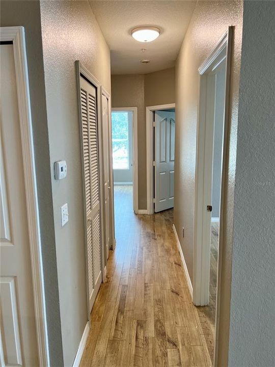 Activo con contrato: $1,895 (4 camas, 2 baños, 1313 Pies cuadrados)