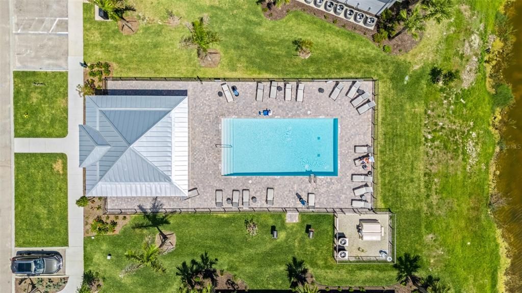 Activo con contrato: $369,000 (2 camas, 2 baños, 1655 Pies cuadrados)