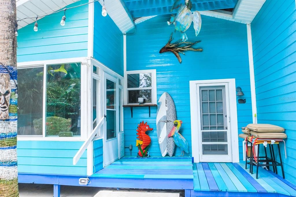 For Sale: $385,000 (2 beds, 2 baths, 1392 Square Feet)