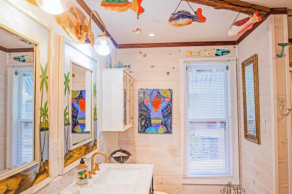 For Sale: $385,000 (2 beds, 2 baths, 1392 Square Feet)