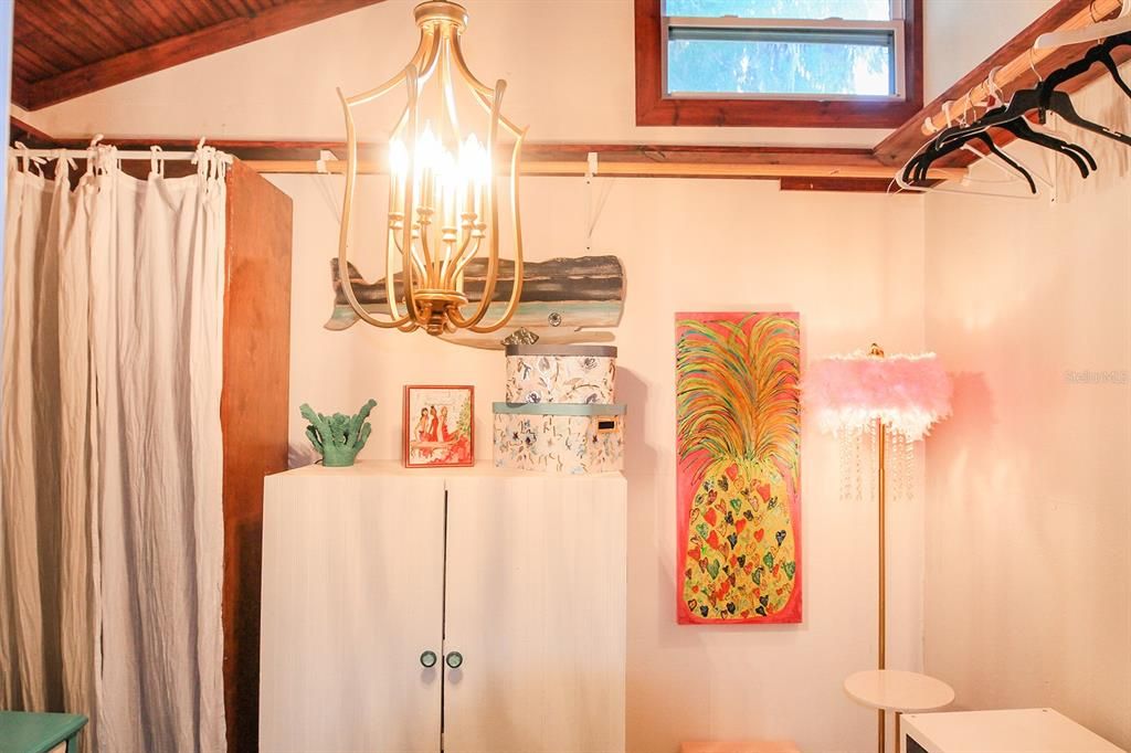 For Sale: $385,000 (2 beds, 2 baths, 1392 Square Feet)