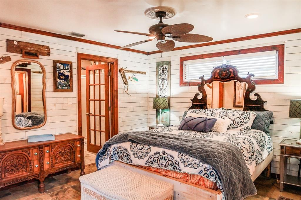 For Sale: $385,000 (2 beds, 2 baths, 1392 Square Feet)