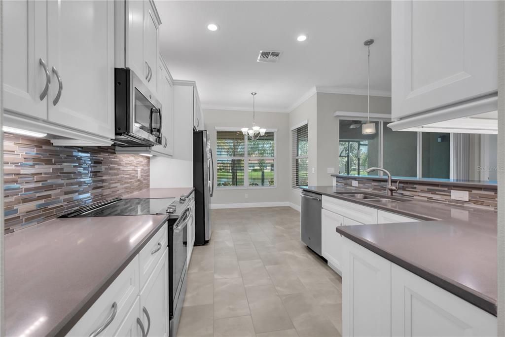 For Sale: $525,000 (3 beds, 2 baths, 2185 Square Feet)