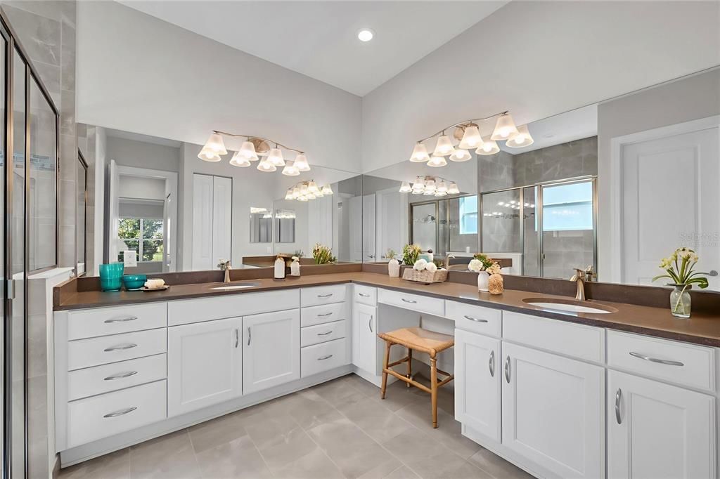 For Sale: $525,000 (3 beds, 2 baths, 2185 Square Feet)