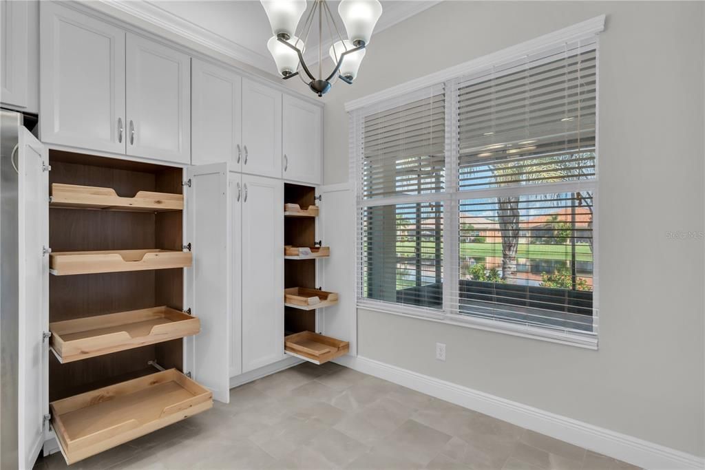 For Sale: $525,000 (3 beds, 2 baths, 2185 Square Feet)