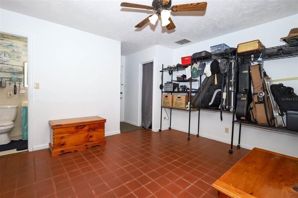 待售: $348,700 (3 贝兹, 2 浴室, 1696 平方英尺)