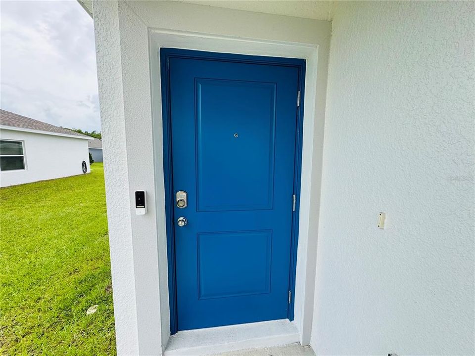 合同活跃: $2,200 (3 贝兹, 2 浴室, 1444 平方英尺)