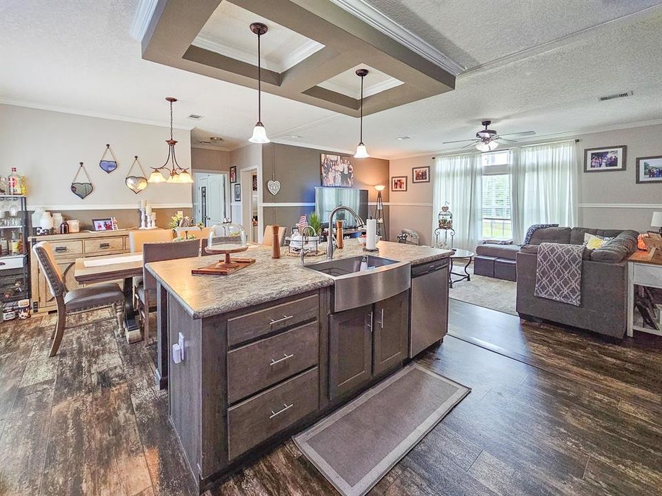 待售: $315,000 (3 贝兹, 2 浴室, 1495 平方英尺)