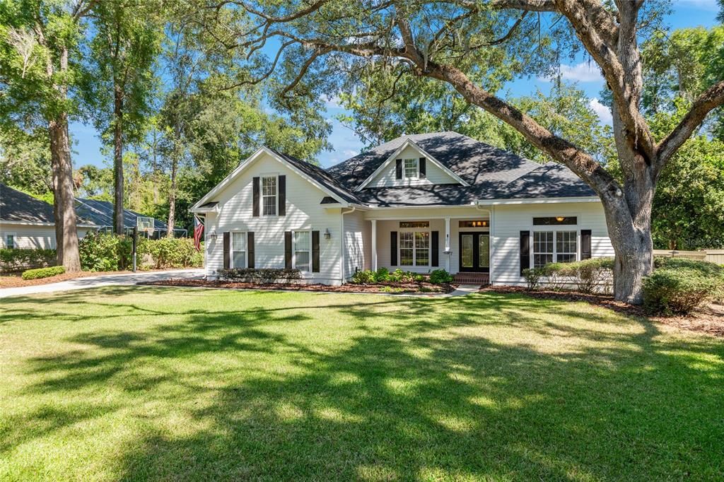 Под контрактом: $774,900 (5 спален, 4 ванн, 3010 Квадратных фут)