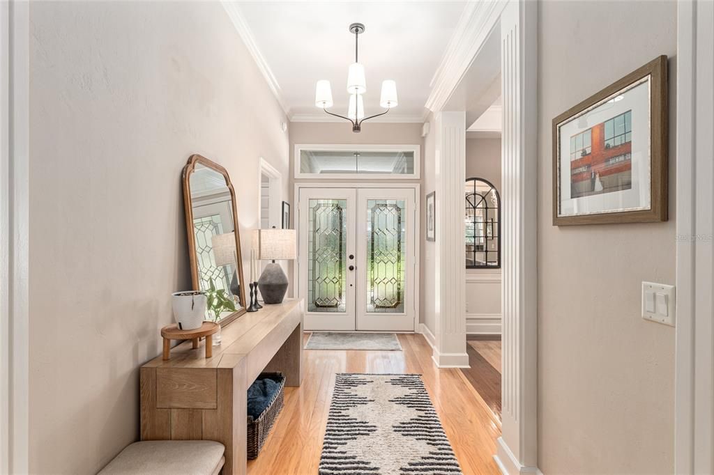 Под контрактом: $774,900 (5 спален, 4 ванн, 3010 Квадратных фут)