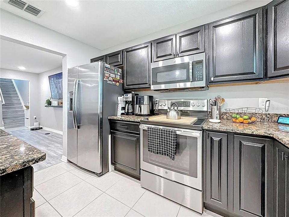 Под контрактом: $259,000 (3 спален, 2 ванн, 1771 Квадратных фут)