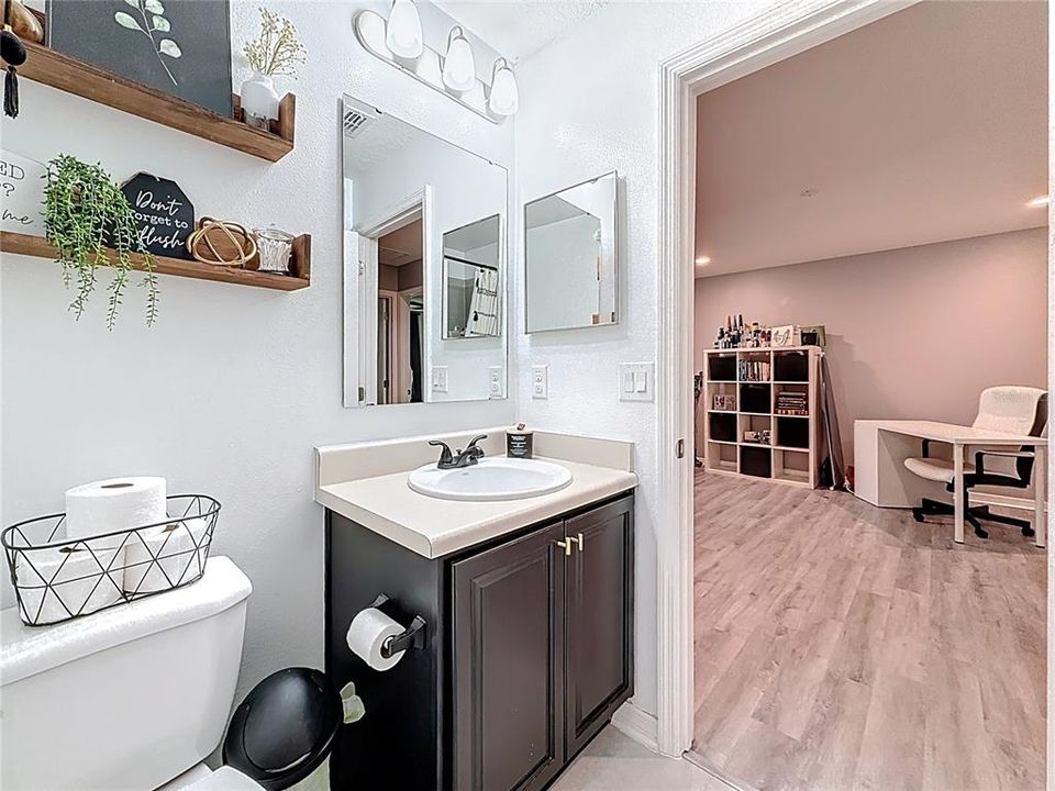 Под контрактом: $259,000 (3 спален, 2 ванн, 1771 Квадратных фут)