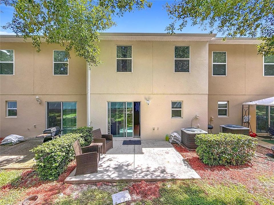 Под контрактом: $259,000 (3 спален, 2 ванн, 1771 Квадратных фут)