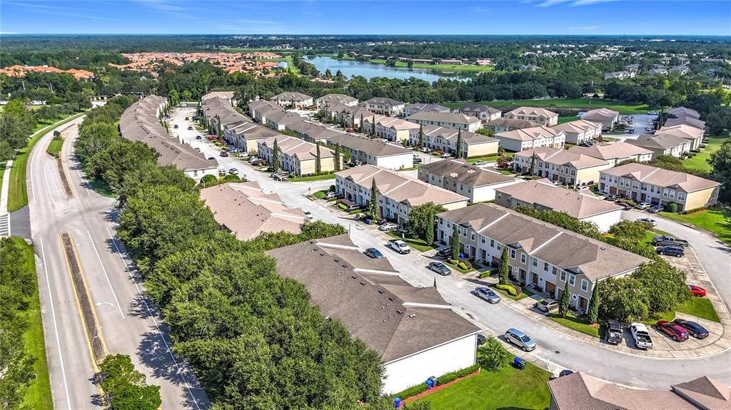 Под контрактом: $259,000 (3 спален, 2 ванн, 1771 Квадратных фут)