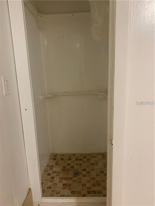 Под контрактом: $1,050 (0 спален, 1 ванн, 400 Квадратных фут)