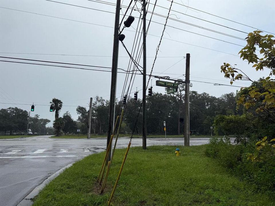 待售: $649,000 (6.57 acres)