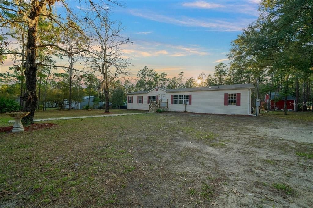 For Sale: $240,000 (3 beds, 2 baths, 1910 Square Feet)