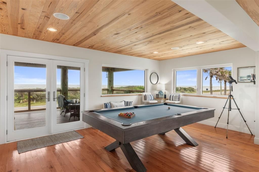 На продажу: $3,255,000 (5 спален, 4 ванн, 3853 Квадратных фут)