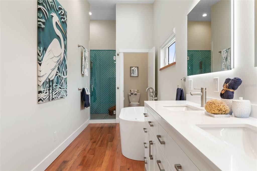 На продажу: $3,255,000 (5 спален, 4 ванн, 3853 Квадратных фут)