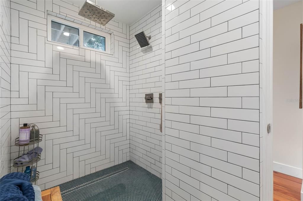 На продажу: $3,255,000 (5 спален, 4 ванн, 3853 Квадратных фут)