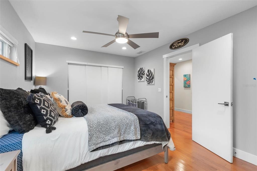 На продажу: $3,255,000 (5 спален, 4 ванн, 3853 Квадратных фут)