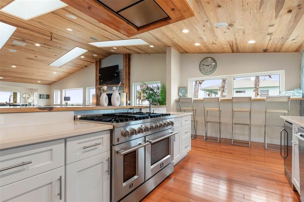 На продажу: $3,255,000 (5 спален, 4 ванн, 3853 Квадратных фут)