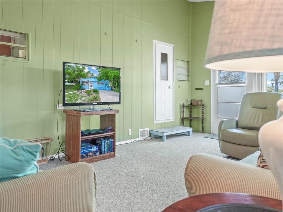 На продажу: $70,000 (1 спален, 1 ванн, 570 Квадратных фут)