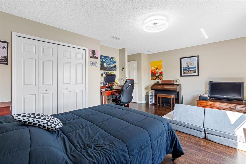 待售: $895,000 (5 贝兹, 3 浴室, 3484 平方英尺)