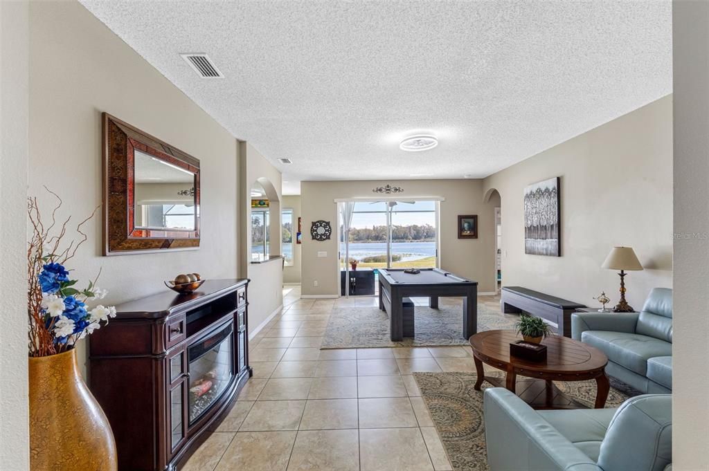 待售: $895,000 (5 贝兹, 3 浴室, 3484 平方英尺)