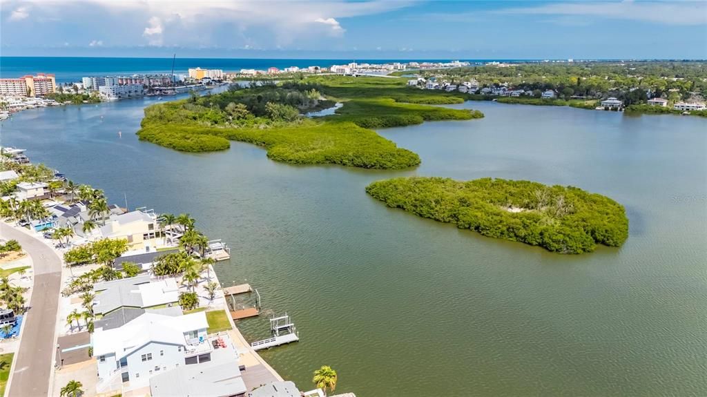 На продажу: $765,000 (3 спален, 2 ванн, 1818 Квадратных фут)