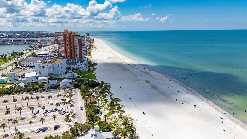 На продажу: $765,000 (3 спален, 2 ванн, 1818 Квадратных фут)