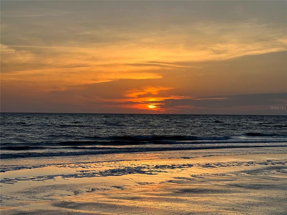 На продажу: $765,000 (3 спален, 2 ванн, 1818 Квадратных фут)