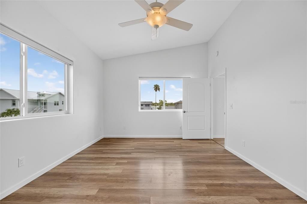 На продажу: $765,000 (3 спален, 2 ванн, 1818 Квадратных фут)