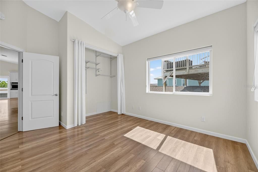 На продажу: $765,000 (3 спален, 2 ванн, 1818 Квадратных фут)