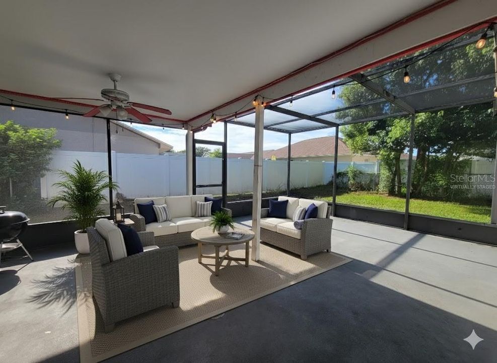 Activo con contrato: $225,000 (2 camas, 2 baños, 1387 Pies cuadrados)