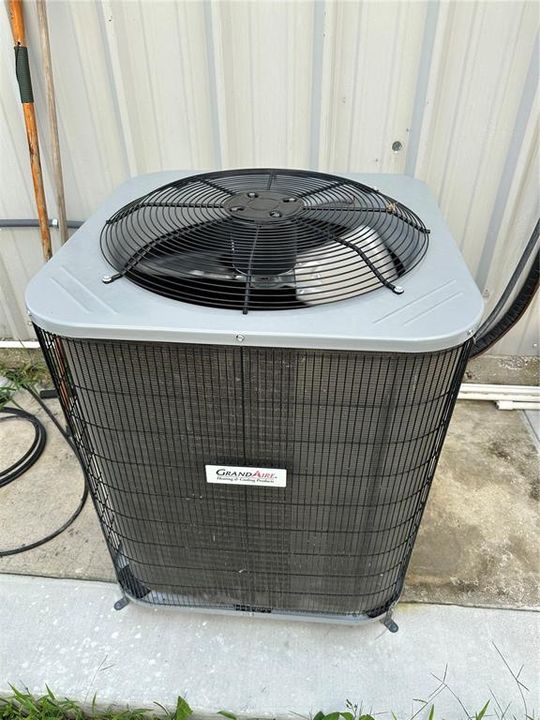 待售: $870,000 (0 贝兹, 0 浴室, 5800 平方英尺)