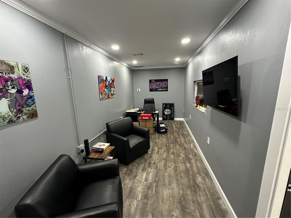 待售: $870,000 (0 贝兹, 0 浴室, 5800 平方英尺)