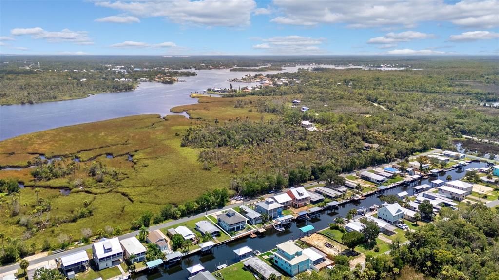 На продажу: $729,900 (2 спален, 2 ванн, 1216 Квадратных фут)