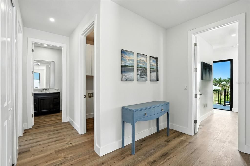 En Venta: $950,000 (3 camas, 2 baños, 2316 Pies cuadrados)