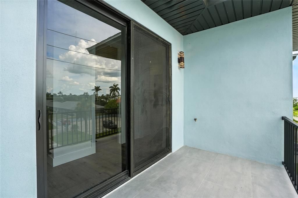 En Venta: $950,000 (3 camas, 2 baños, 2316 Pies cuadrados)