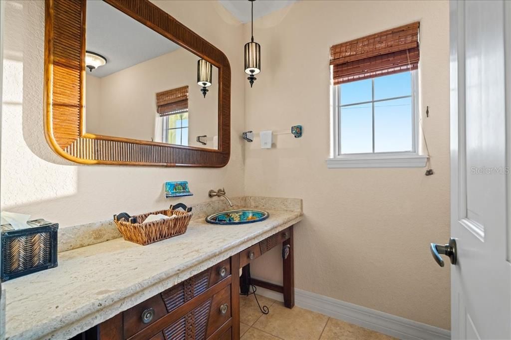 En Venta: $2,275,000 (3 camas, 3 baños, 3517 Pies cuadrados)