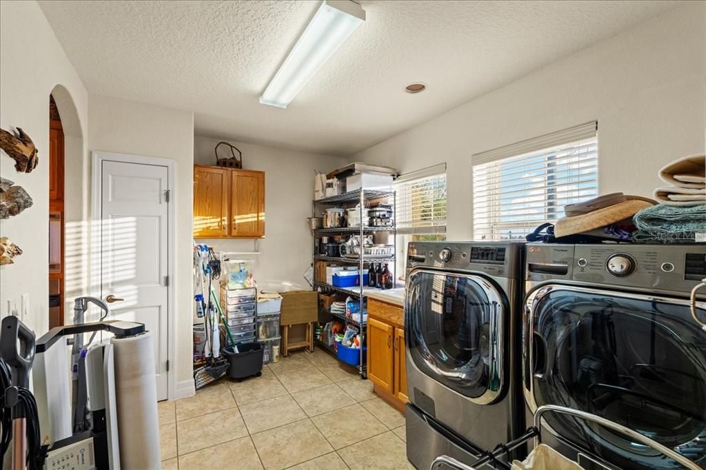 En Venta: $2,275,000 (3 camas, 3 baños, 3517 Pies cuadrados)